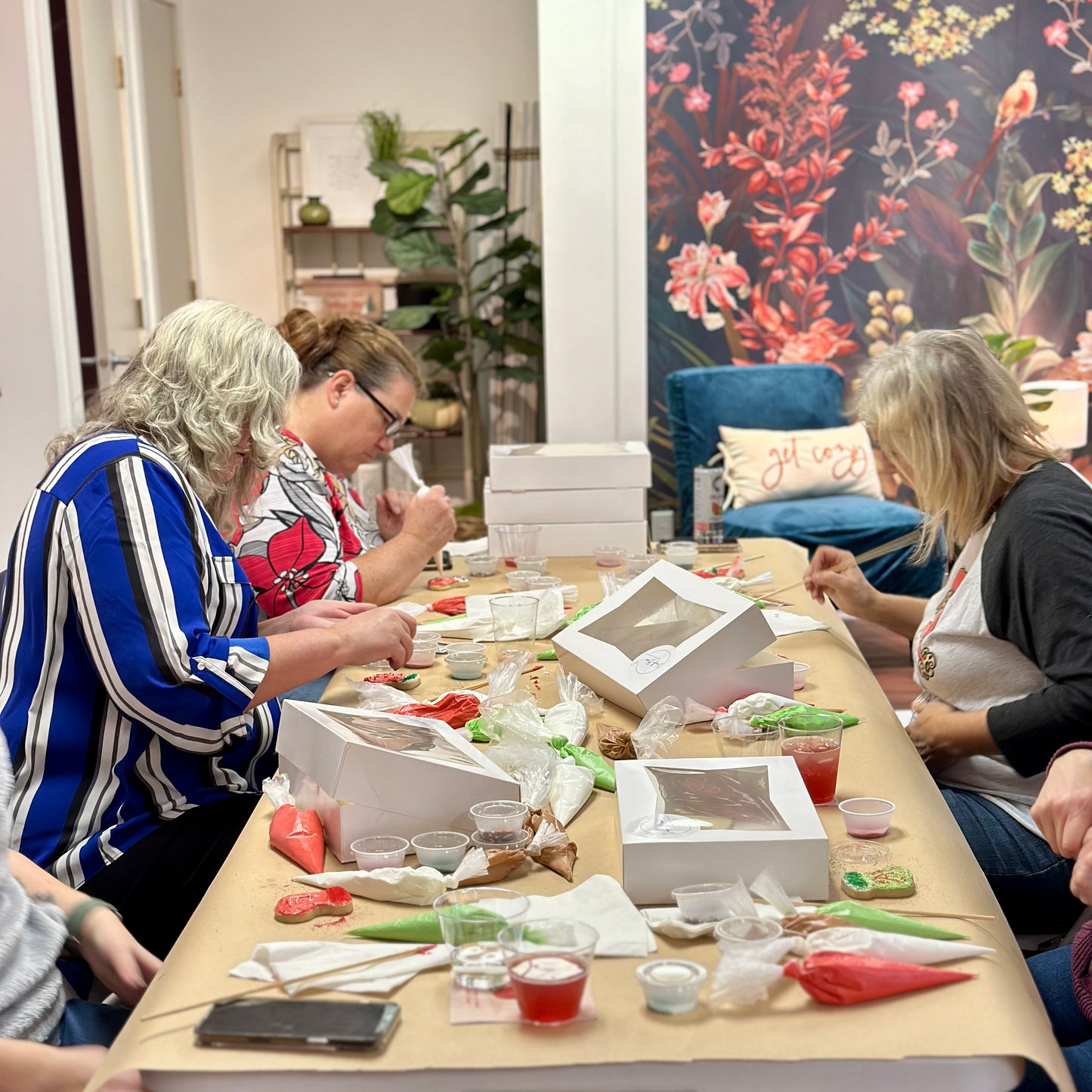 Christmas Cookies + Cocktails Workshop